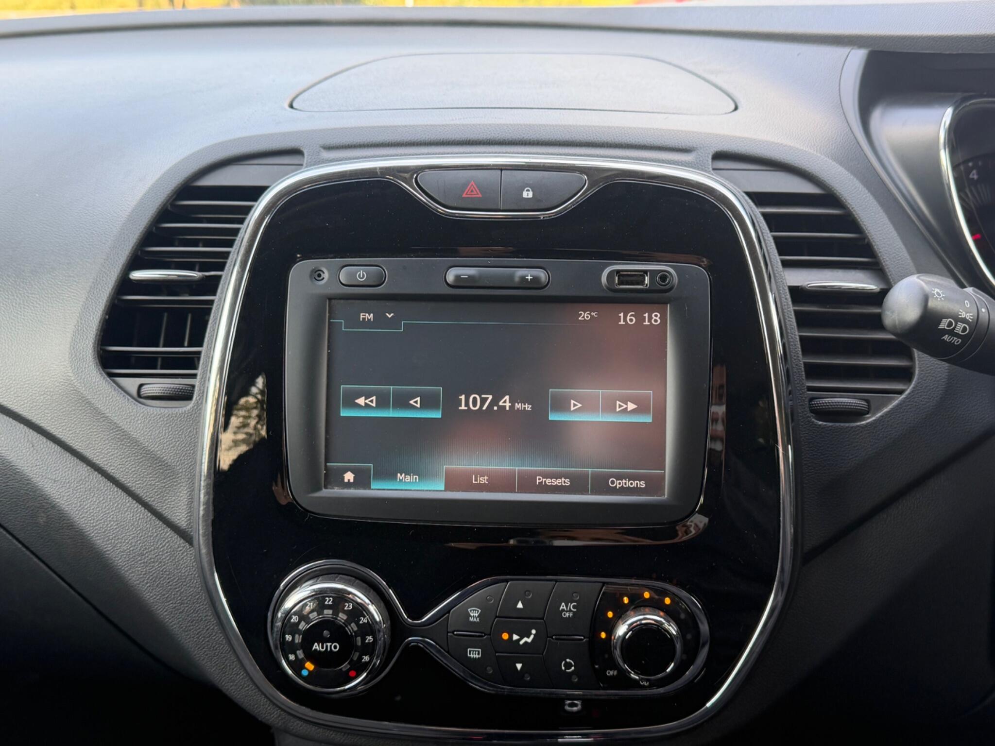Renault Captur - Image 19