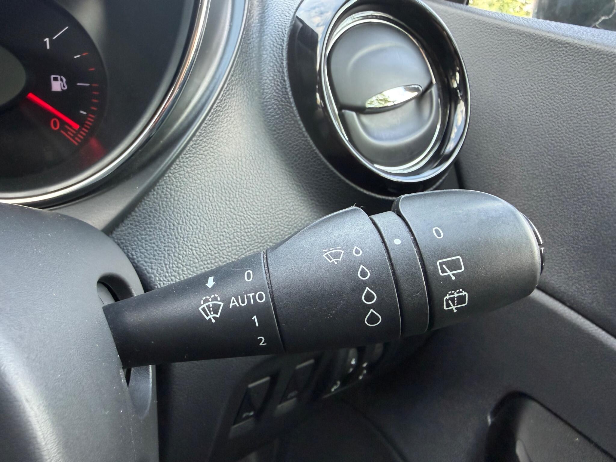 Renault Captur - Image 24