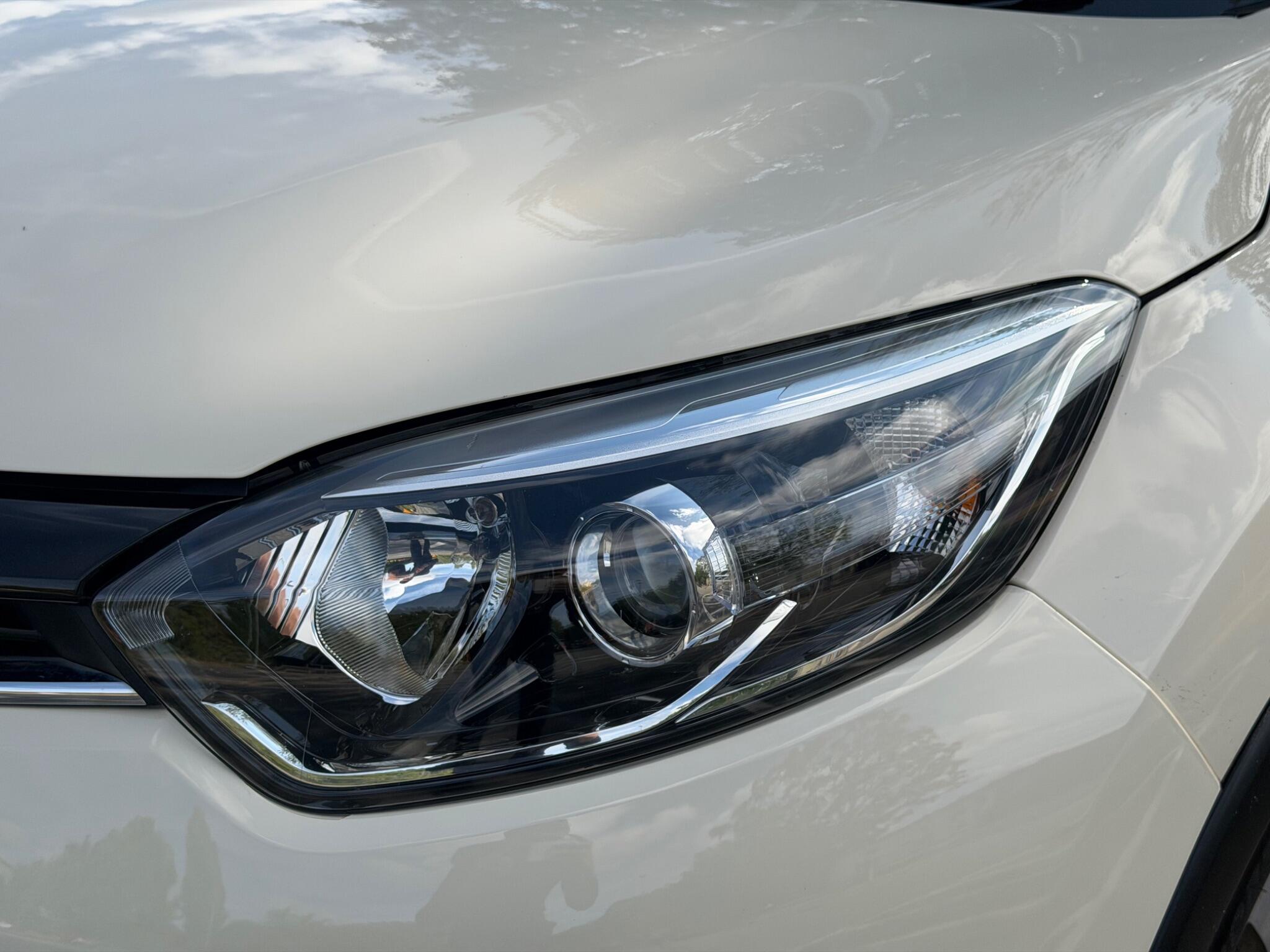 Renault Captur - Image 34