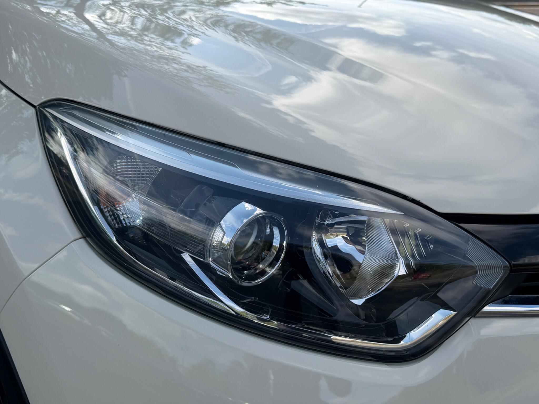 Renault Captur - Image 35