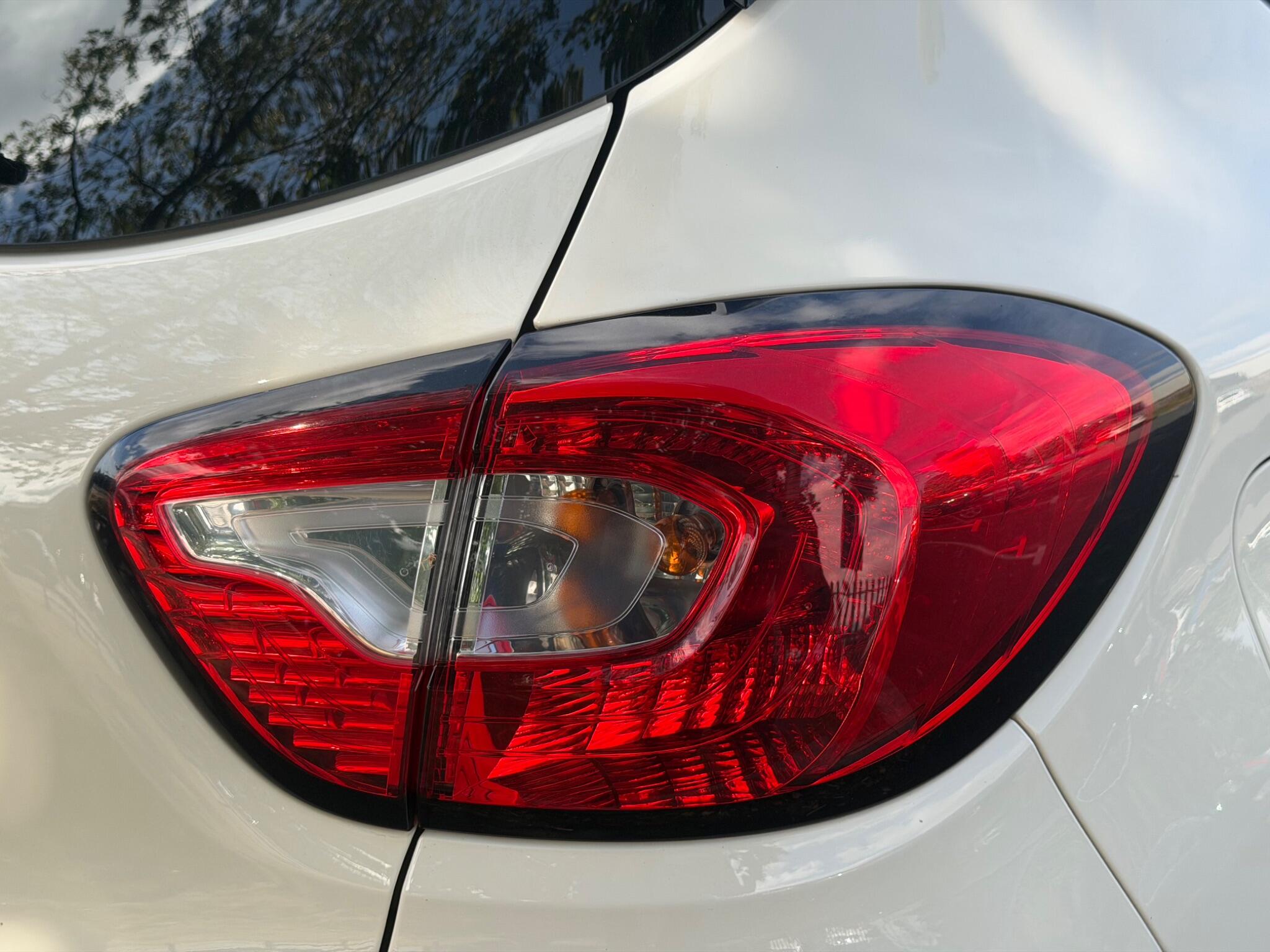 Renault Captur - Image 36