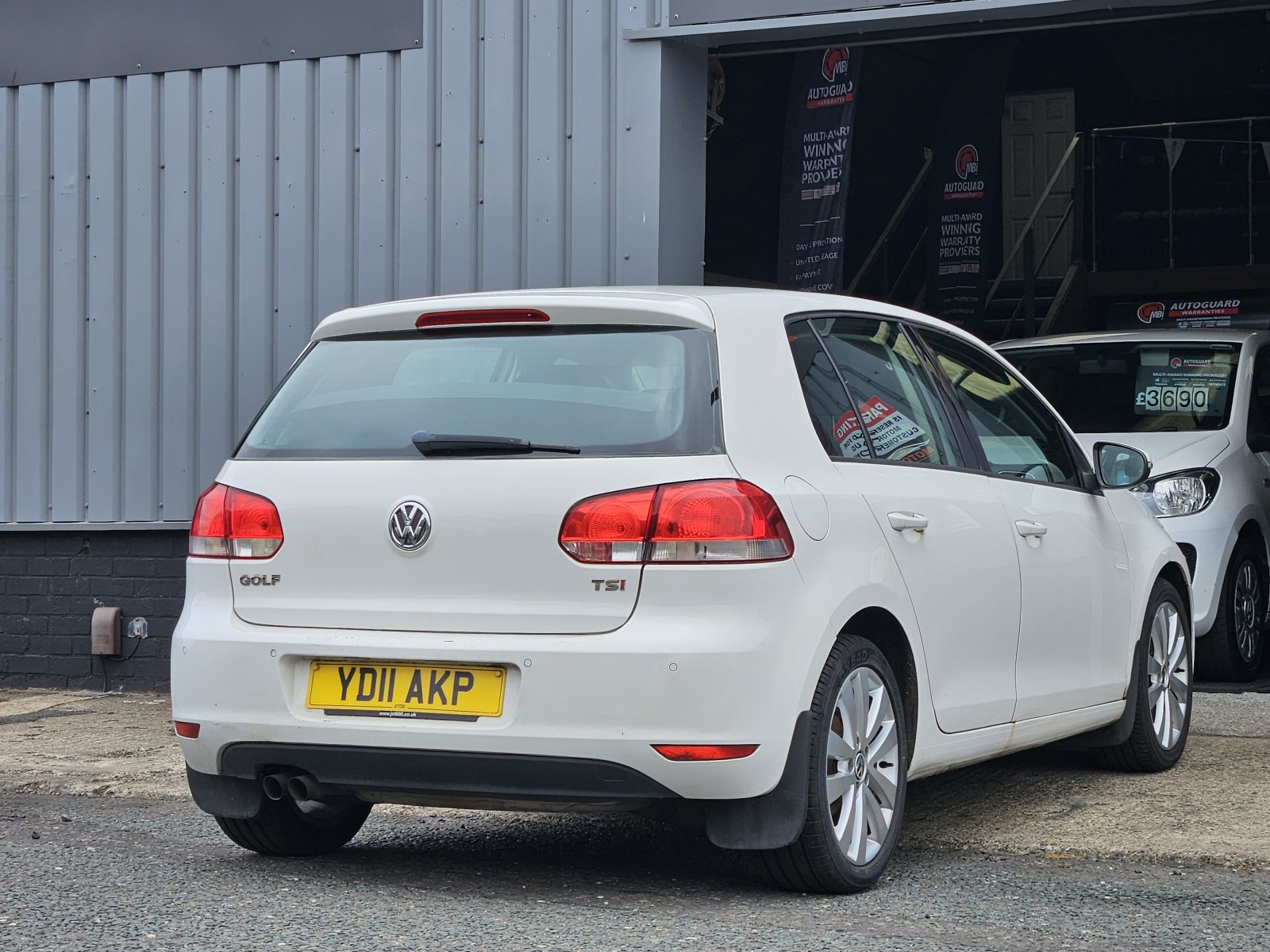 Volkswagen Golf - Image 6