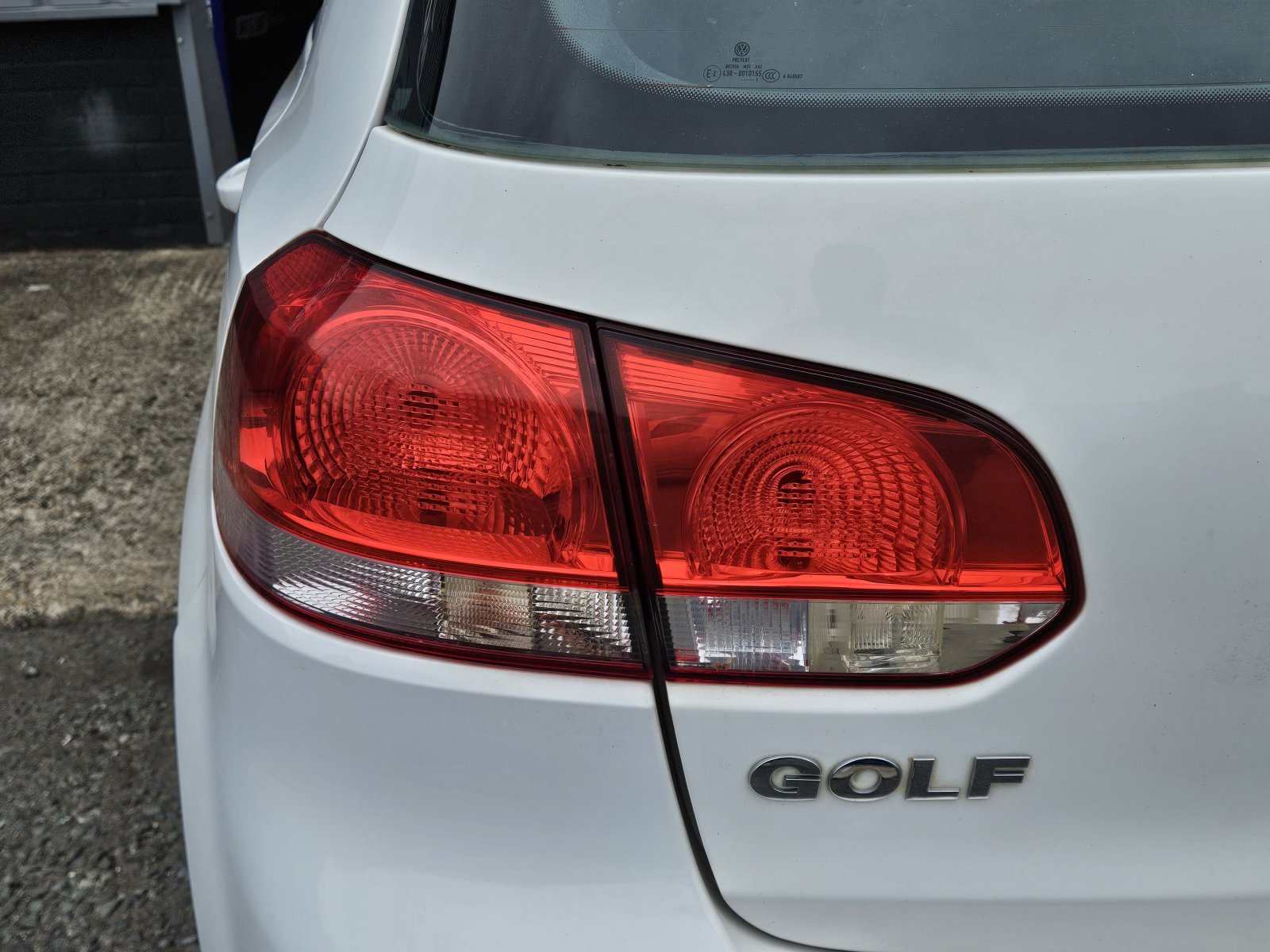Volkswagen Golf - Image 15