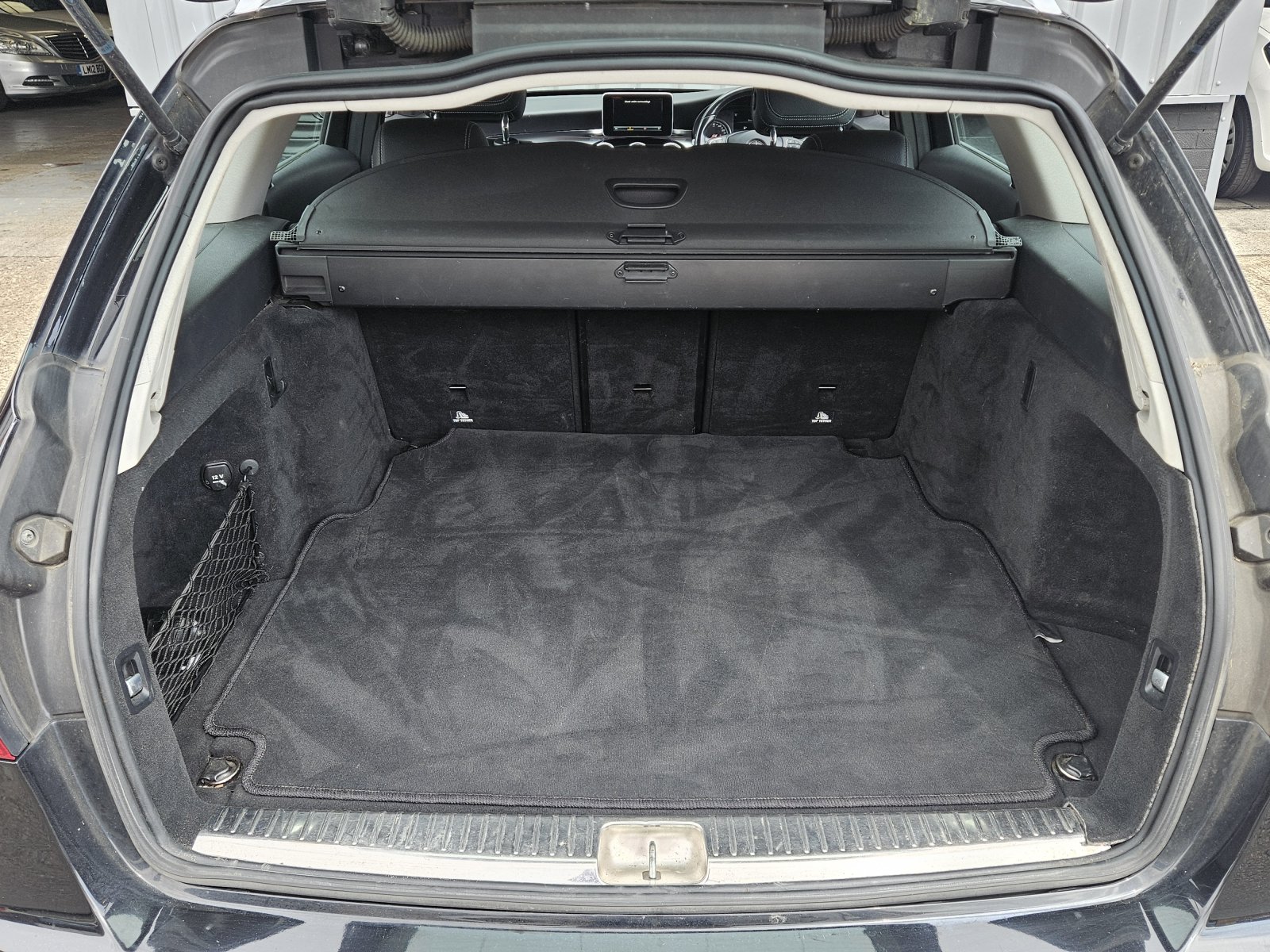 Mercedes C Class - Image 19