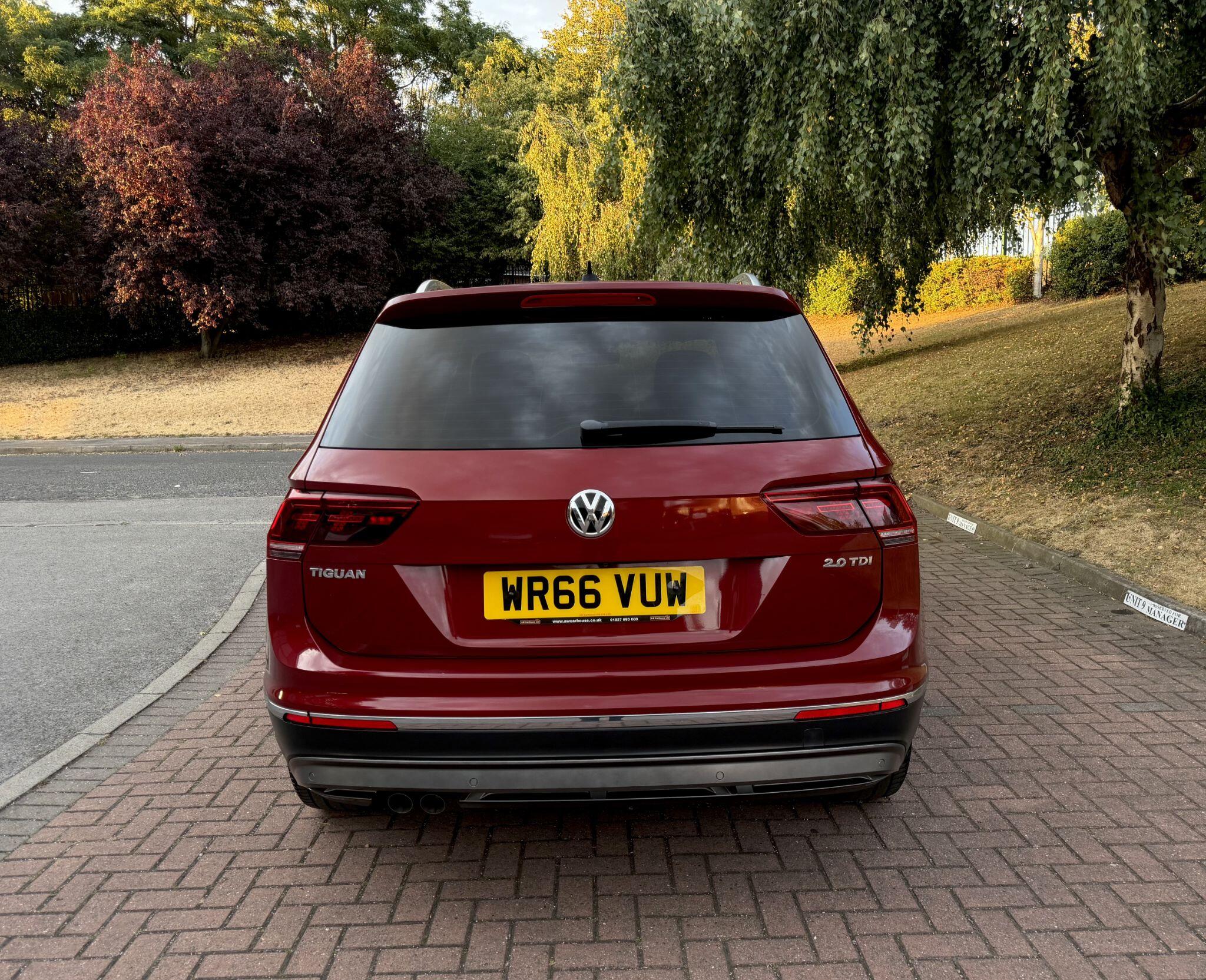 Volkswagen Tiguan - Image 5