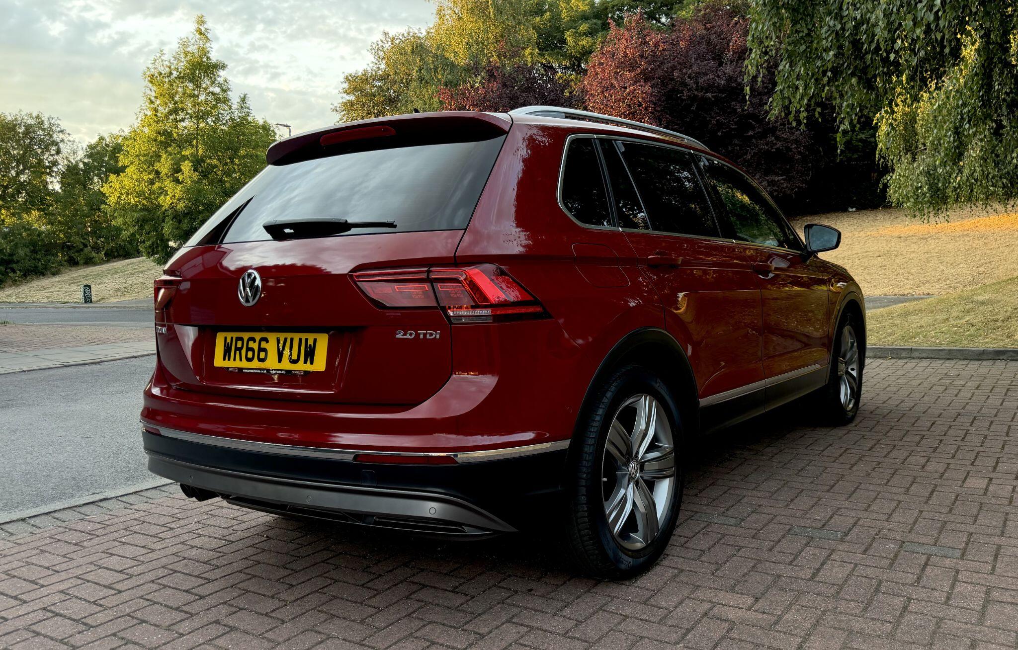 Volkswagen Tiguan - Image 15