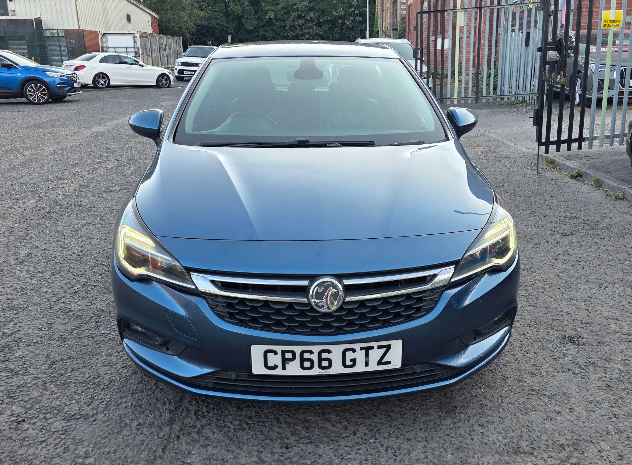 Vauxhall Astra - Image 4