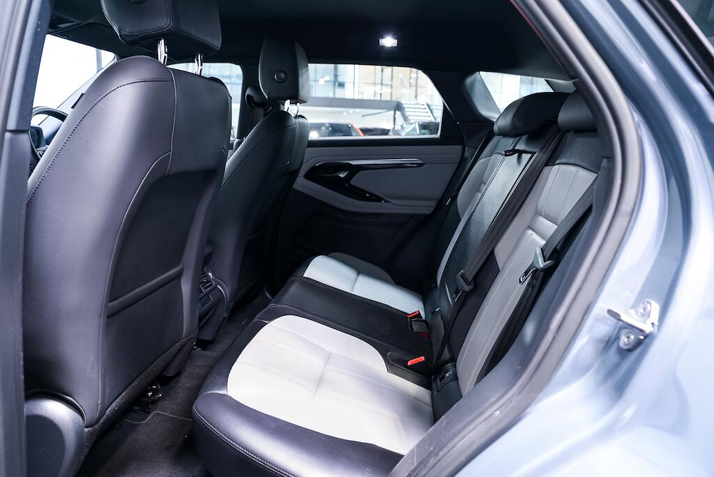 Land Rover Range Rover Evoque - Image 12
