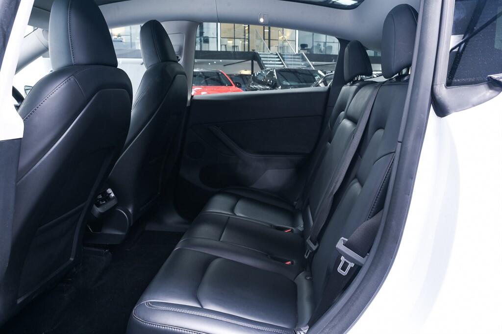Tesla Model Y - Image 14