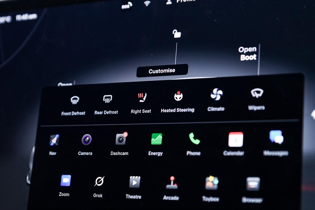 Tesla Model Y - Image 19