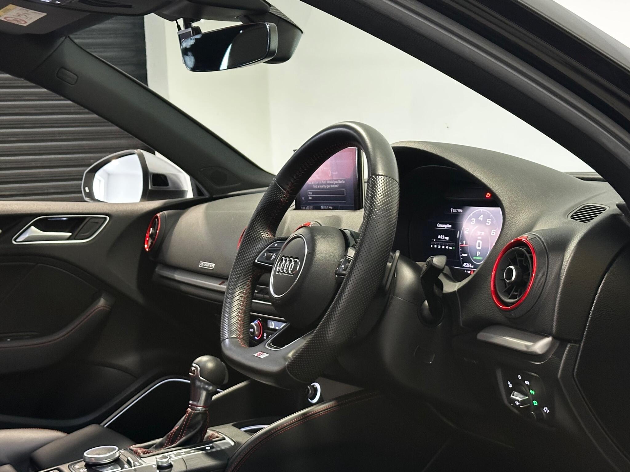 Audi S3 - Image 2