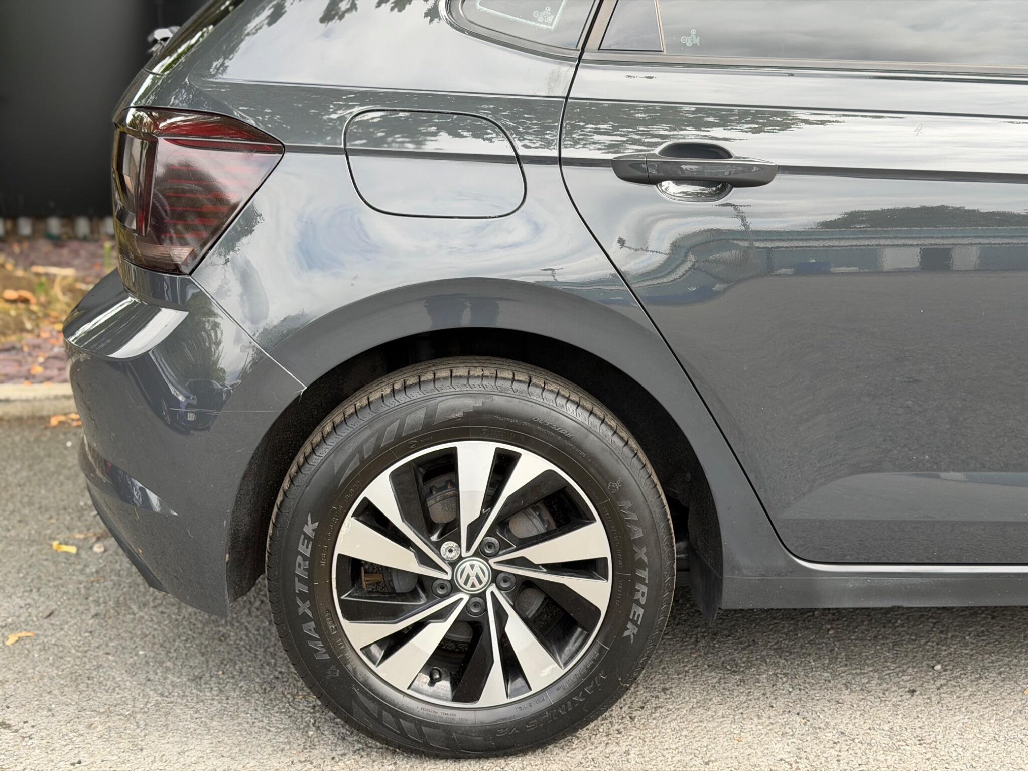 Volkswagen Polo - Image 14