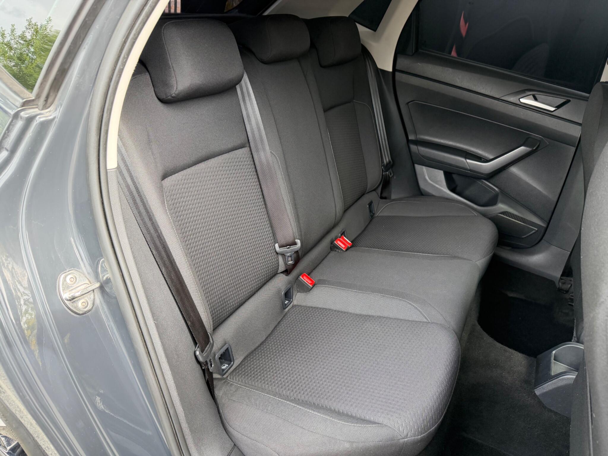 Volkswagen Polo - Image 16