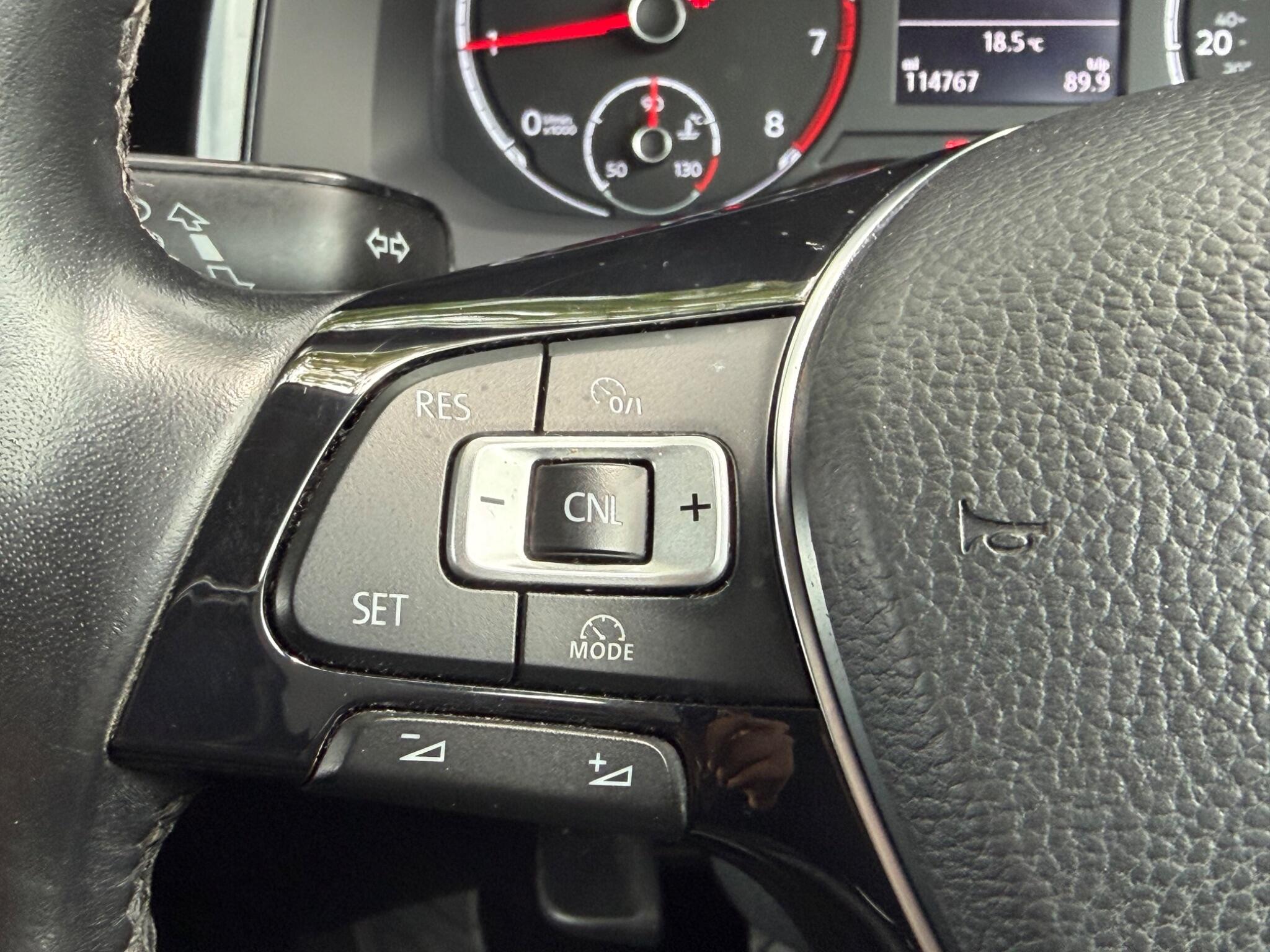 Volkswagen Polo - Image 22