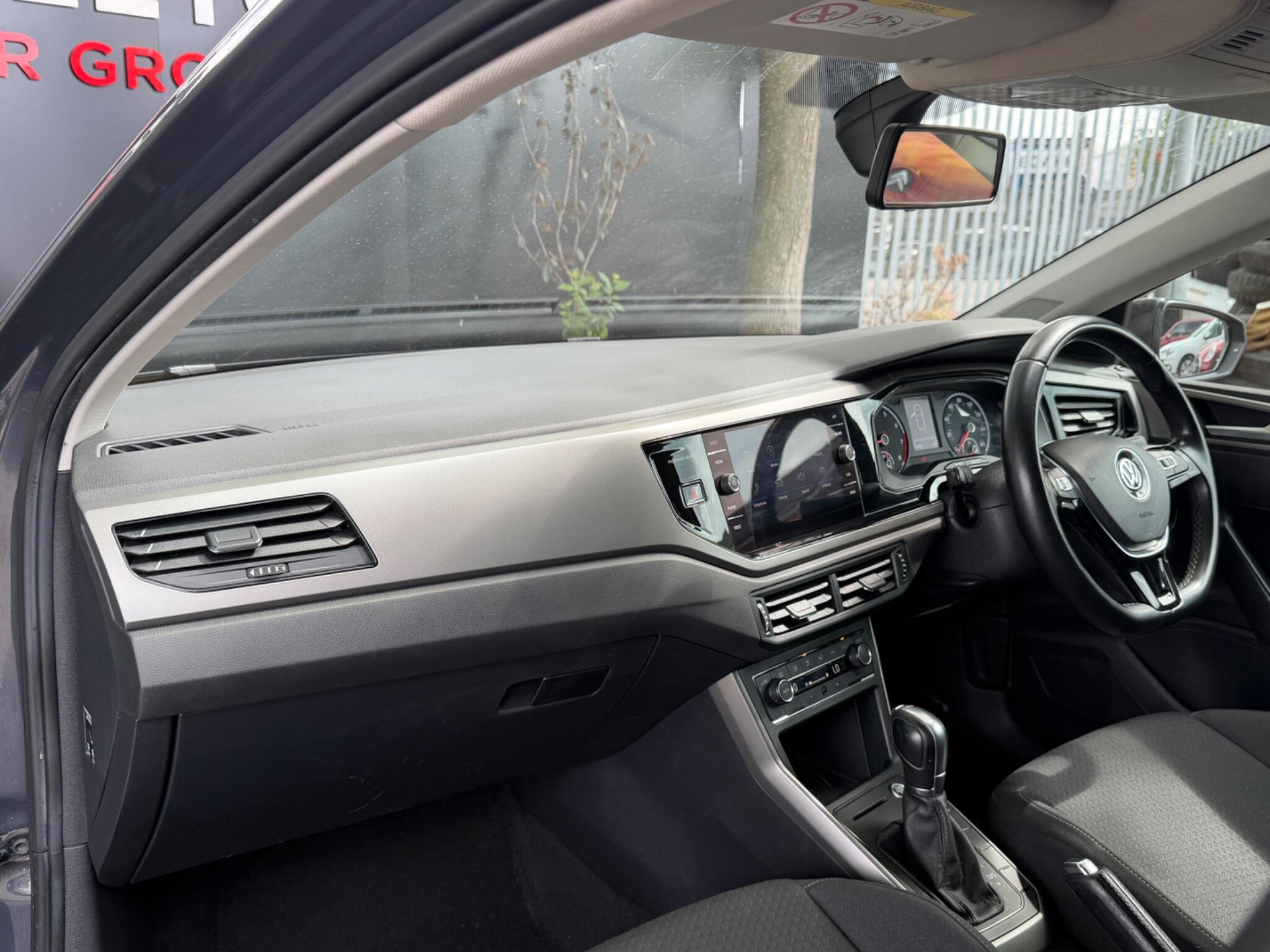 Volkswagen Polo - Image 40