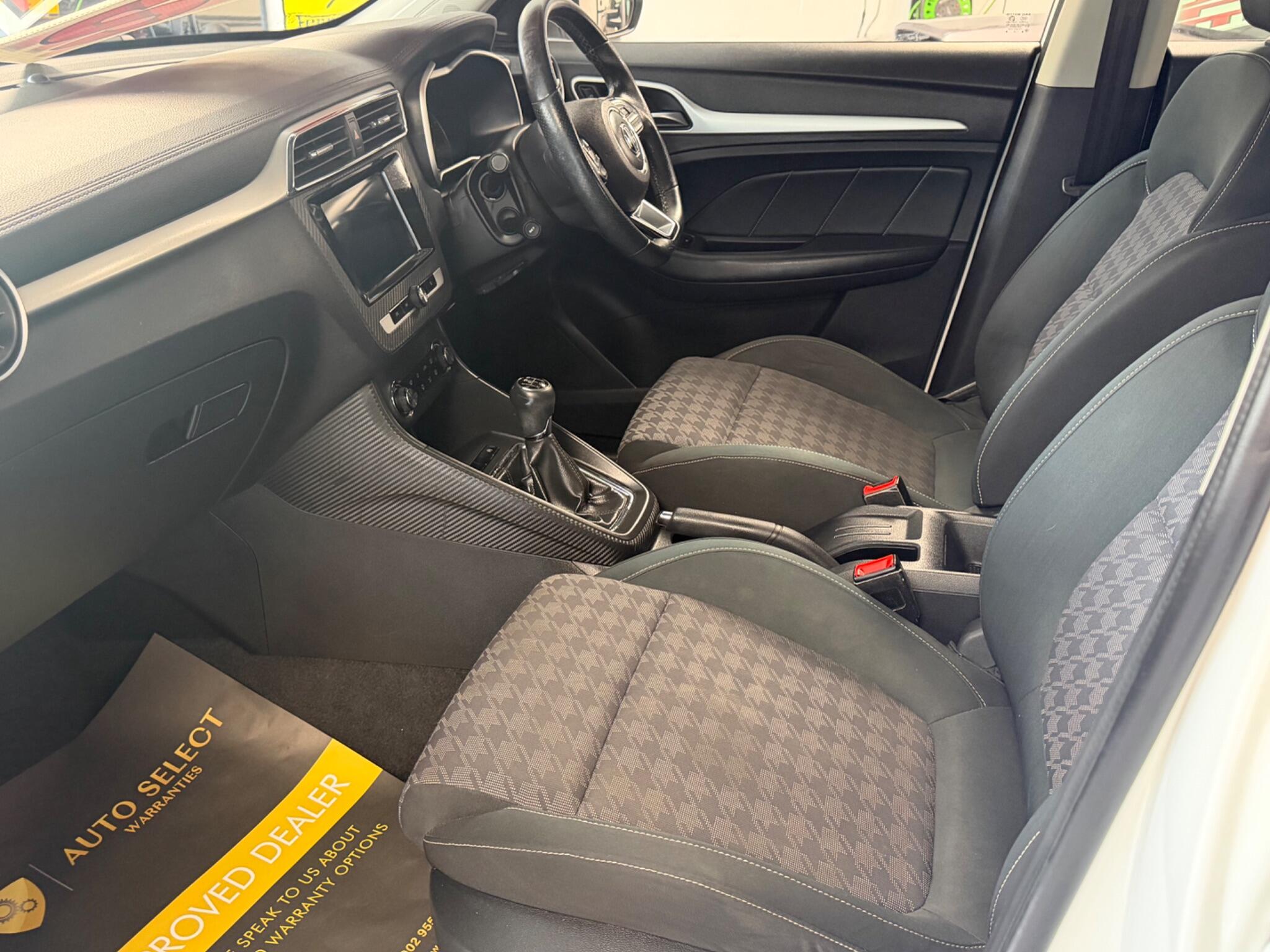 MG MG ZS - Image 11