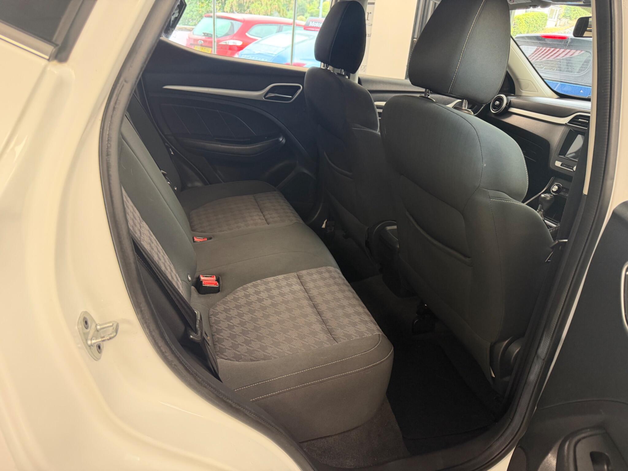 MG MG ZS - Image 20
