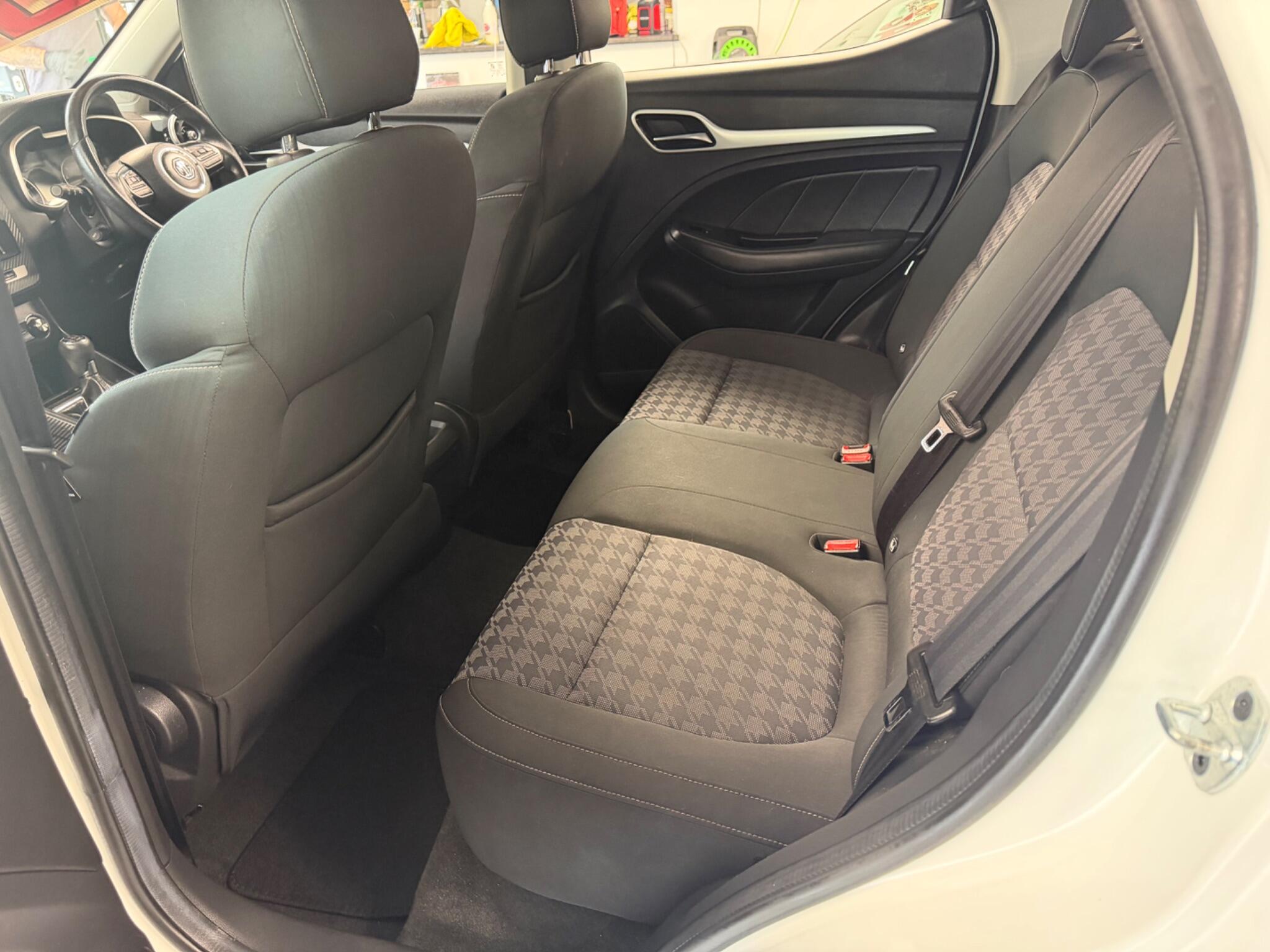 MG MG ZS - Image 19