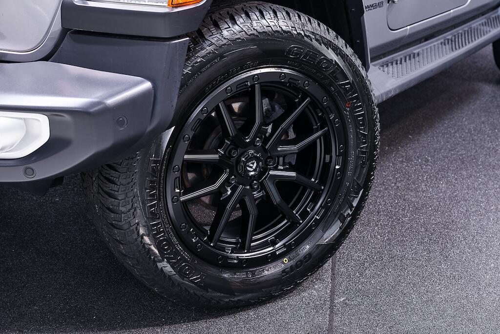 Jeep Wrangler - Image 7