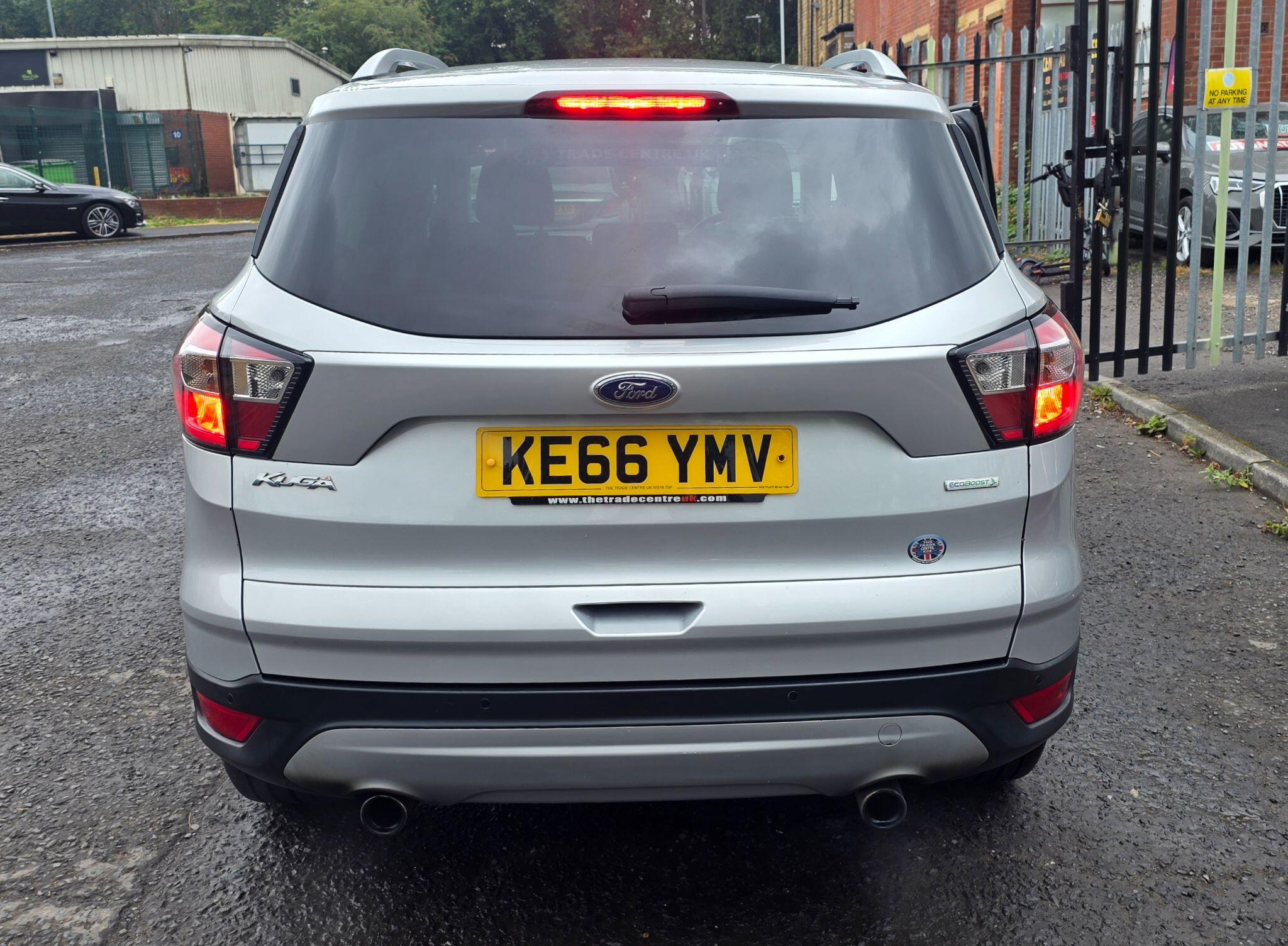 Ford Kuga - Image 12