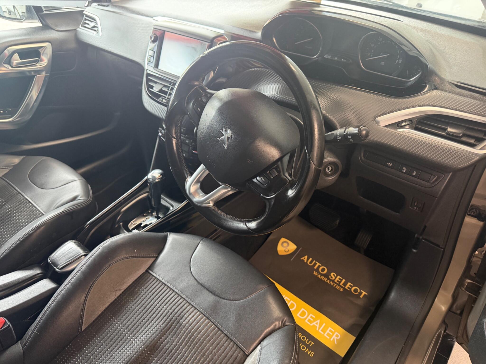 Peugeot 2008 - Image 11
