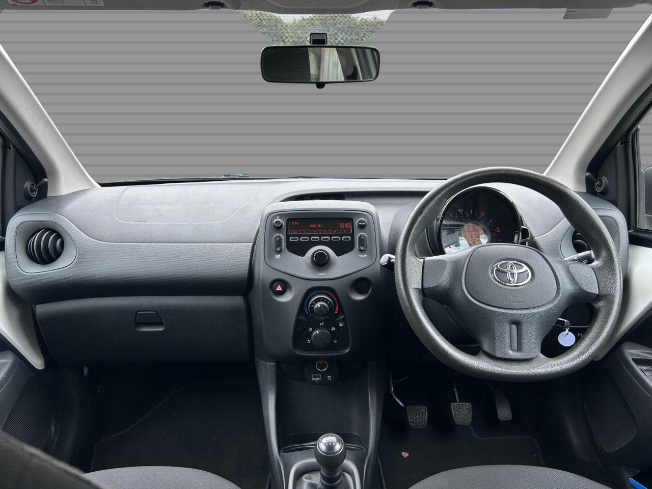 Toyota Aygo - Image 11