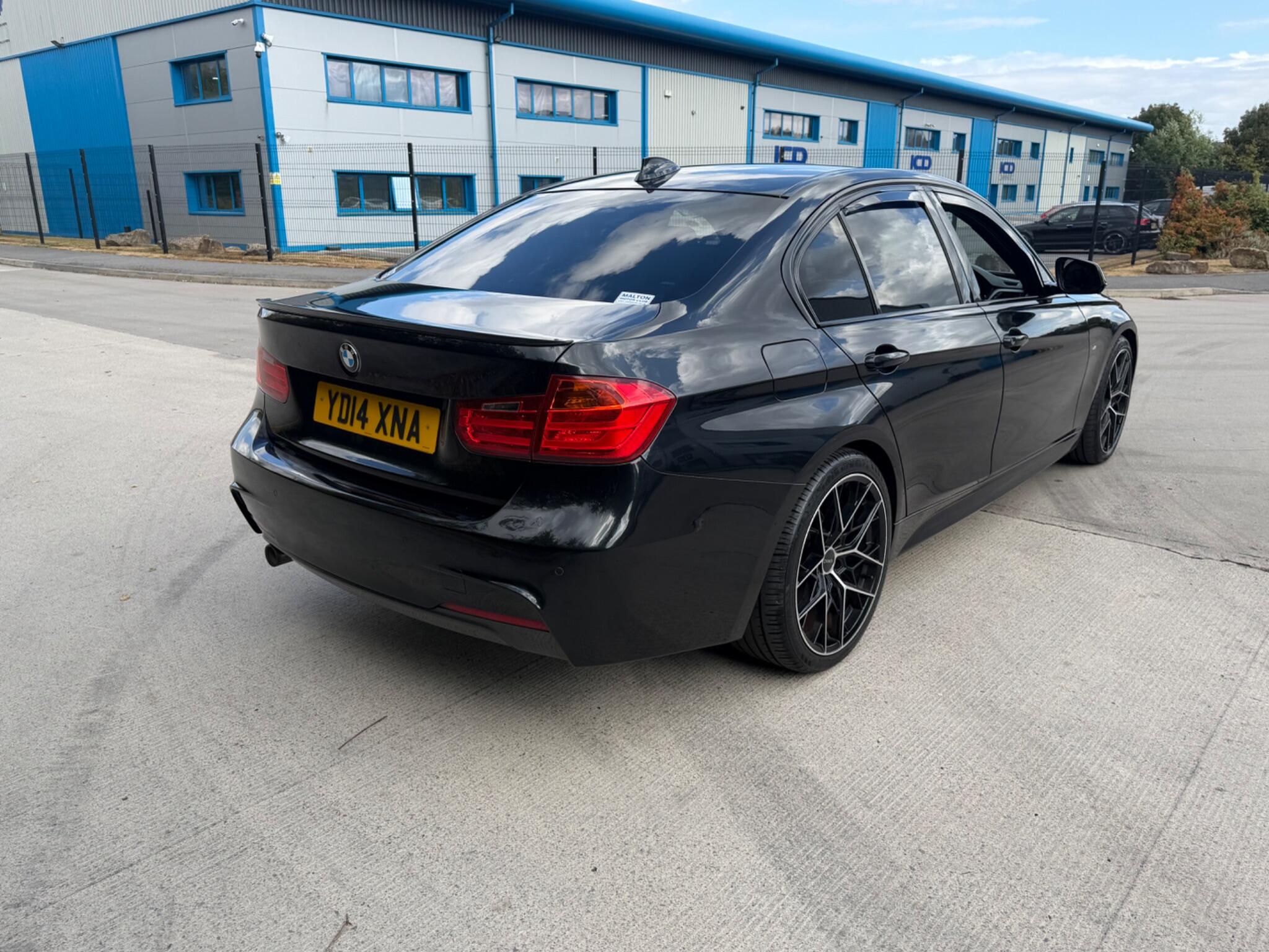 BMW 3 Series - Image 5