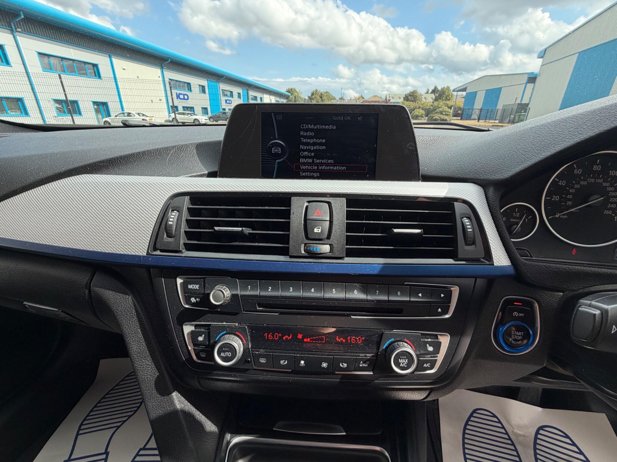 BMW 3 Series - Image 32