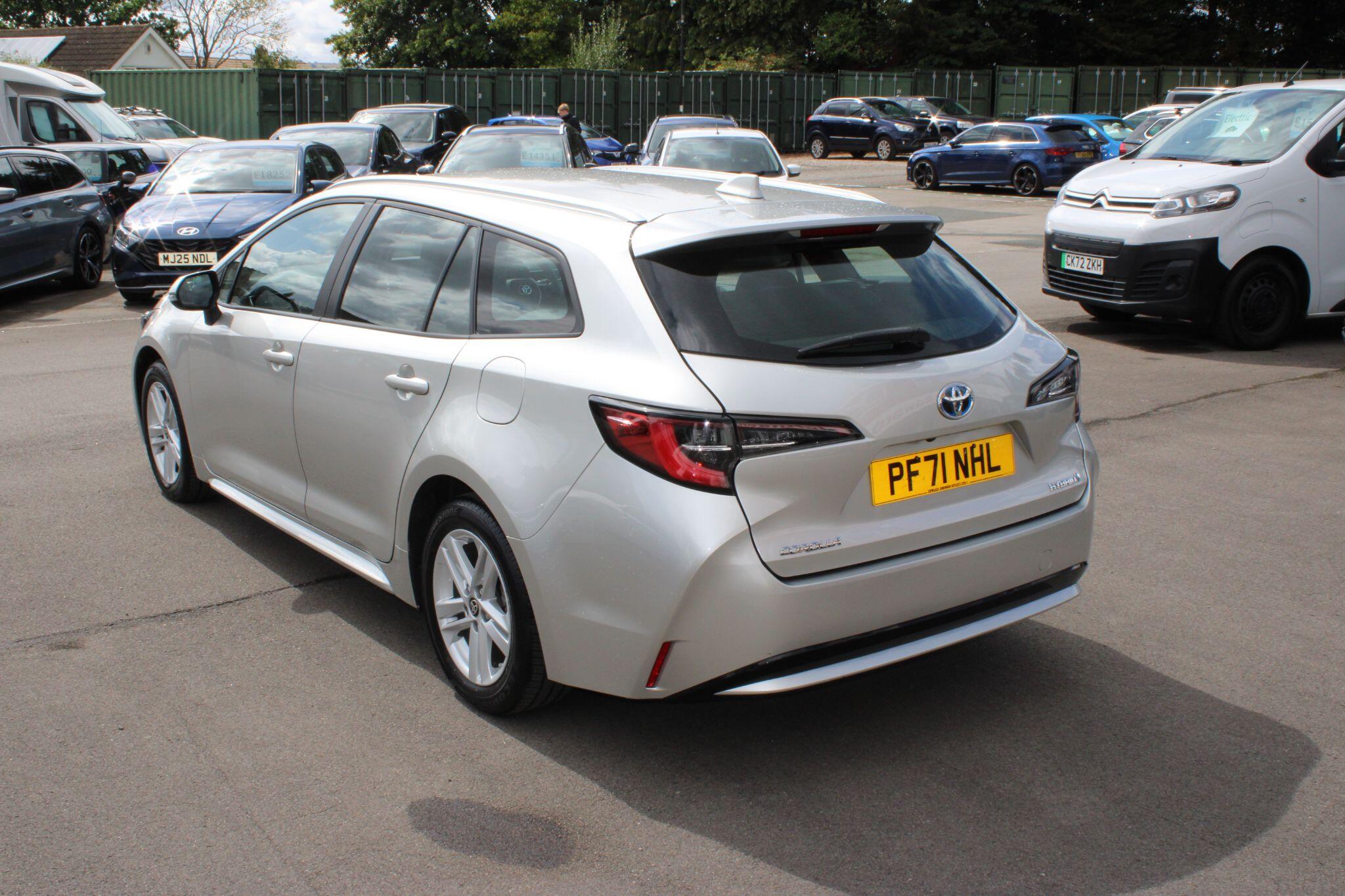 Toyota Corolla - Image 18
