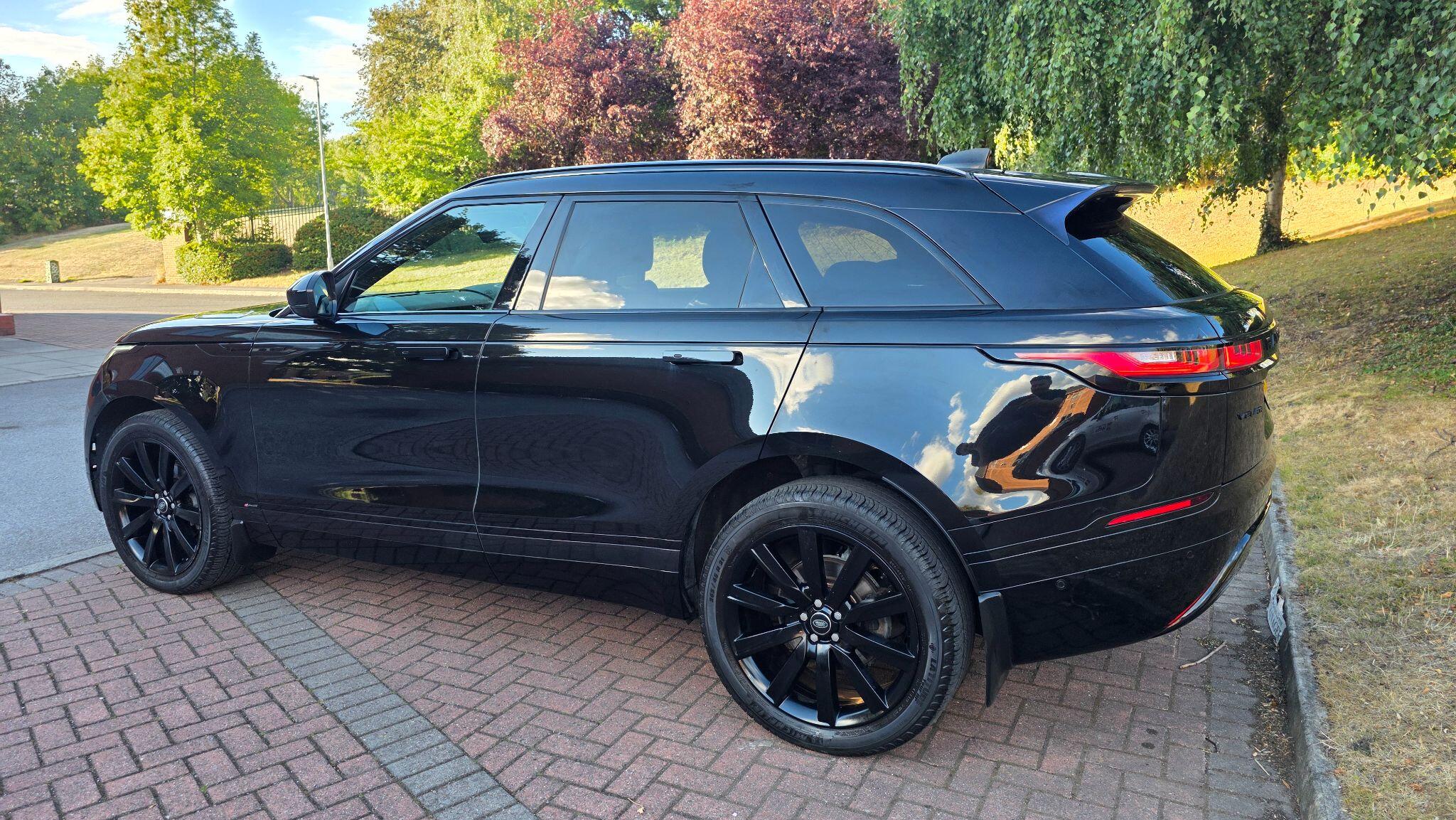 Land Rover Range Rover Velar - Image 16