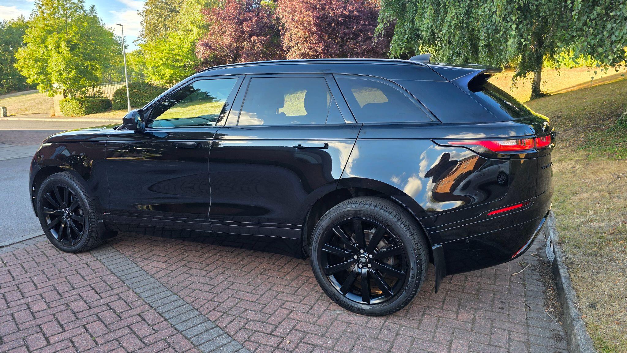 Land Rover Range Rover Velar - Image 17