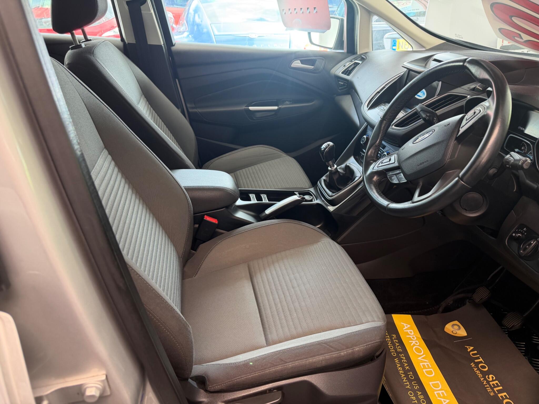 Ford C-MAX - Image 8
