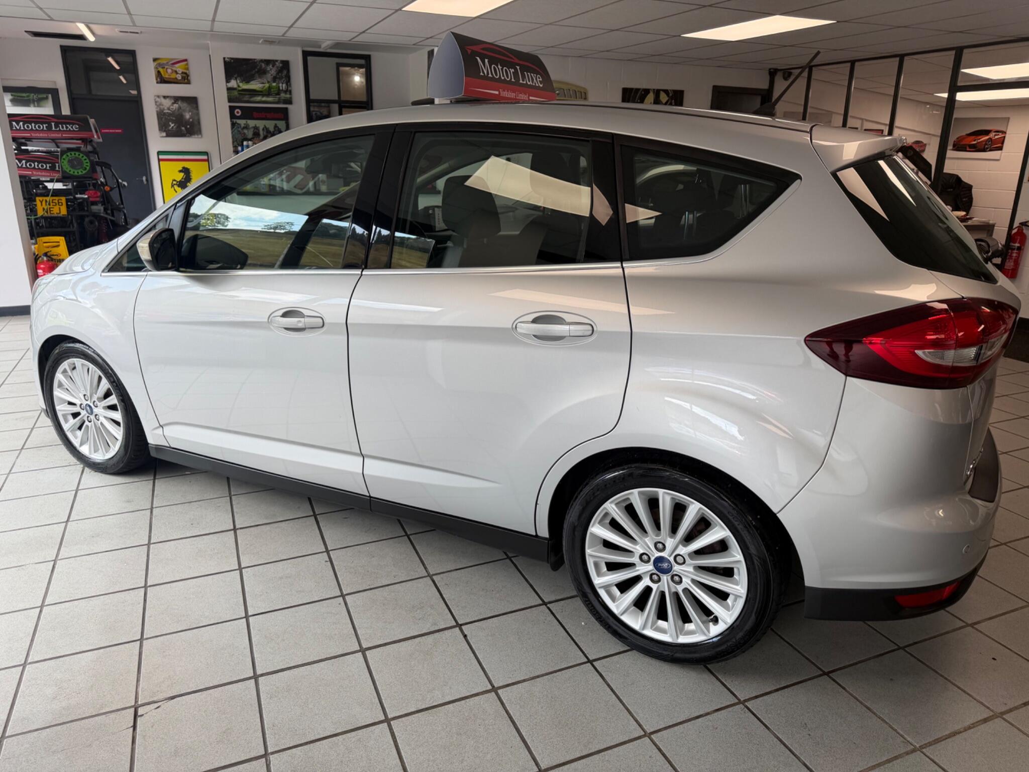 Ford C-MAX - Image 17