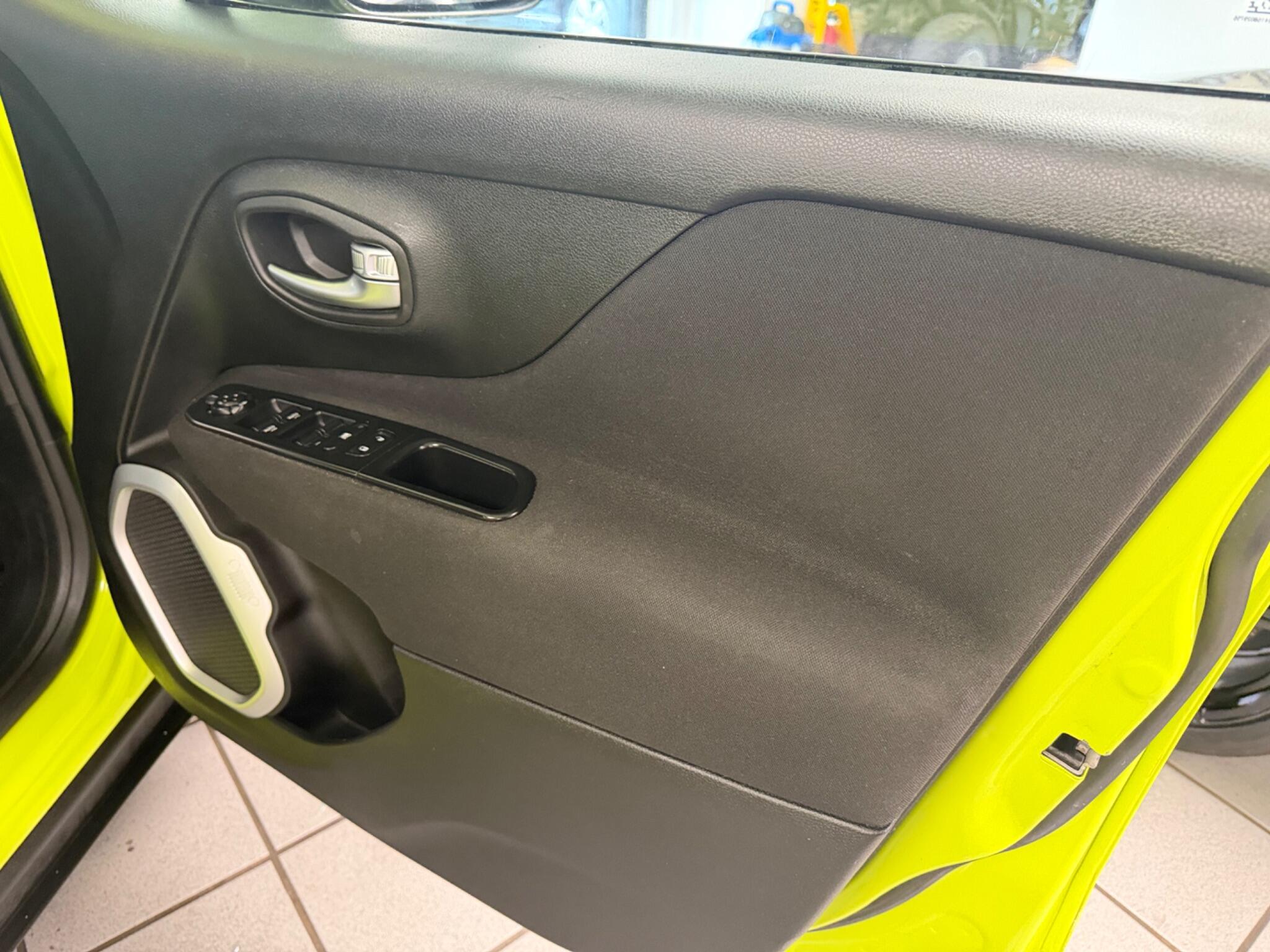 Jeep Renegade - Image 6