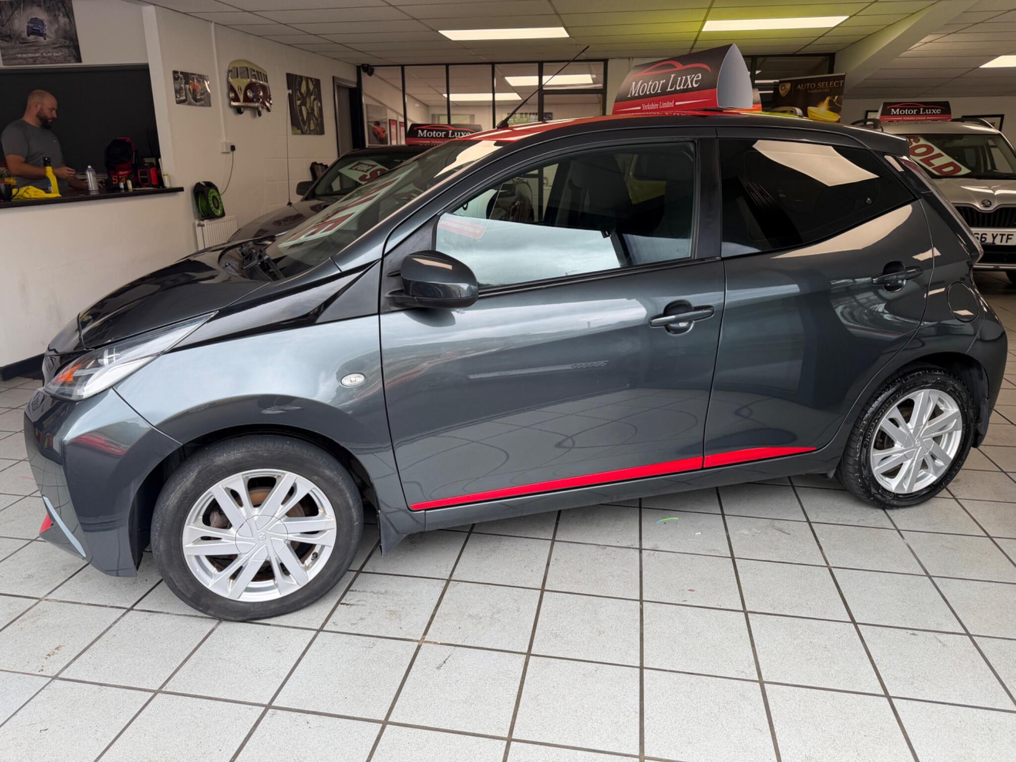 Toyota Aygo - Image 8