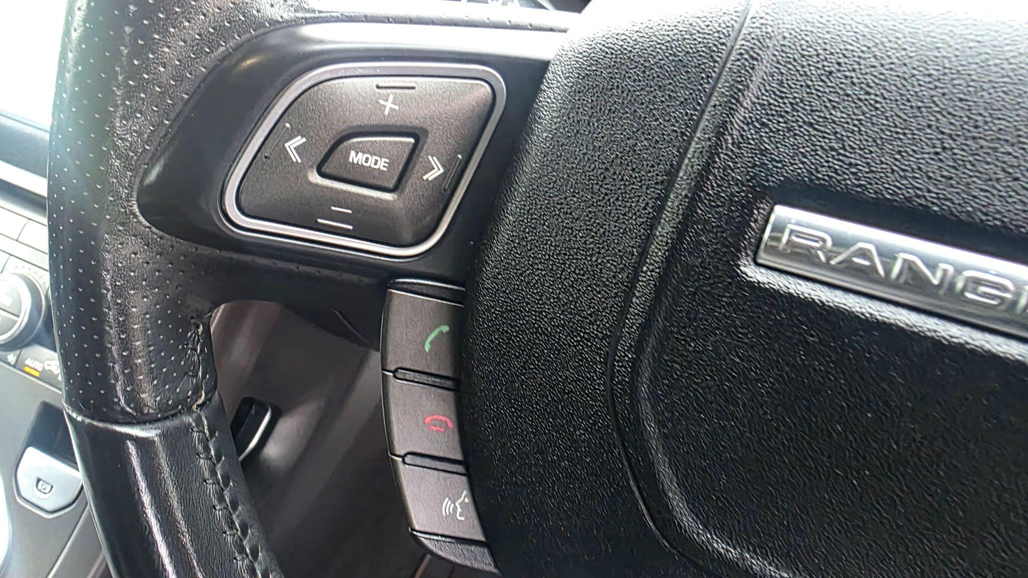 Land Rover Range Rover Evoque - Image 17