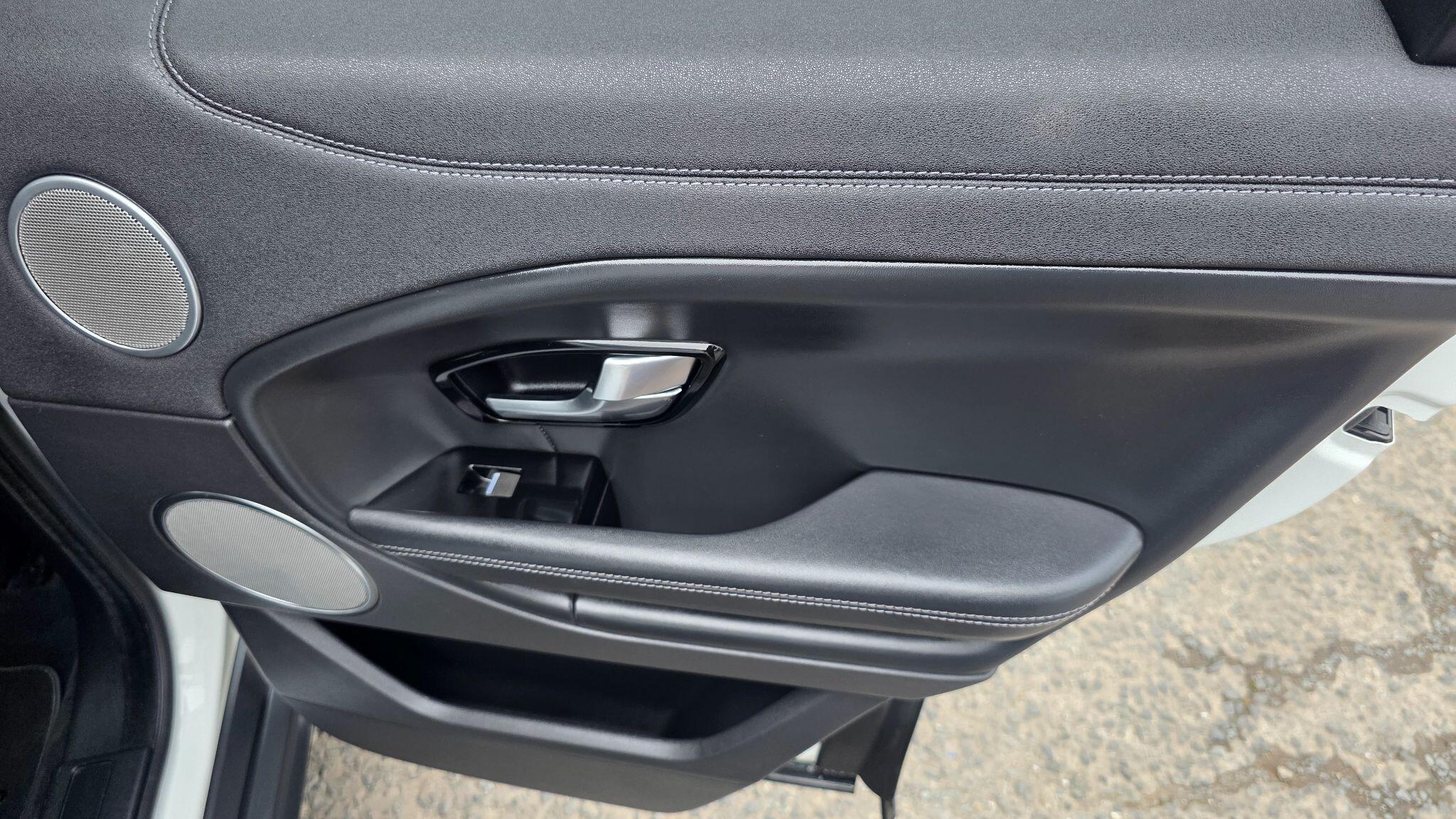Land Rover Range Rover Evoque - Image 20