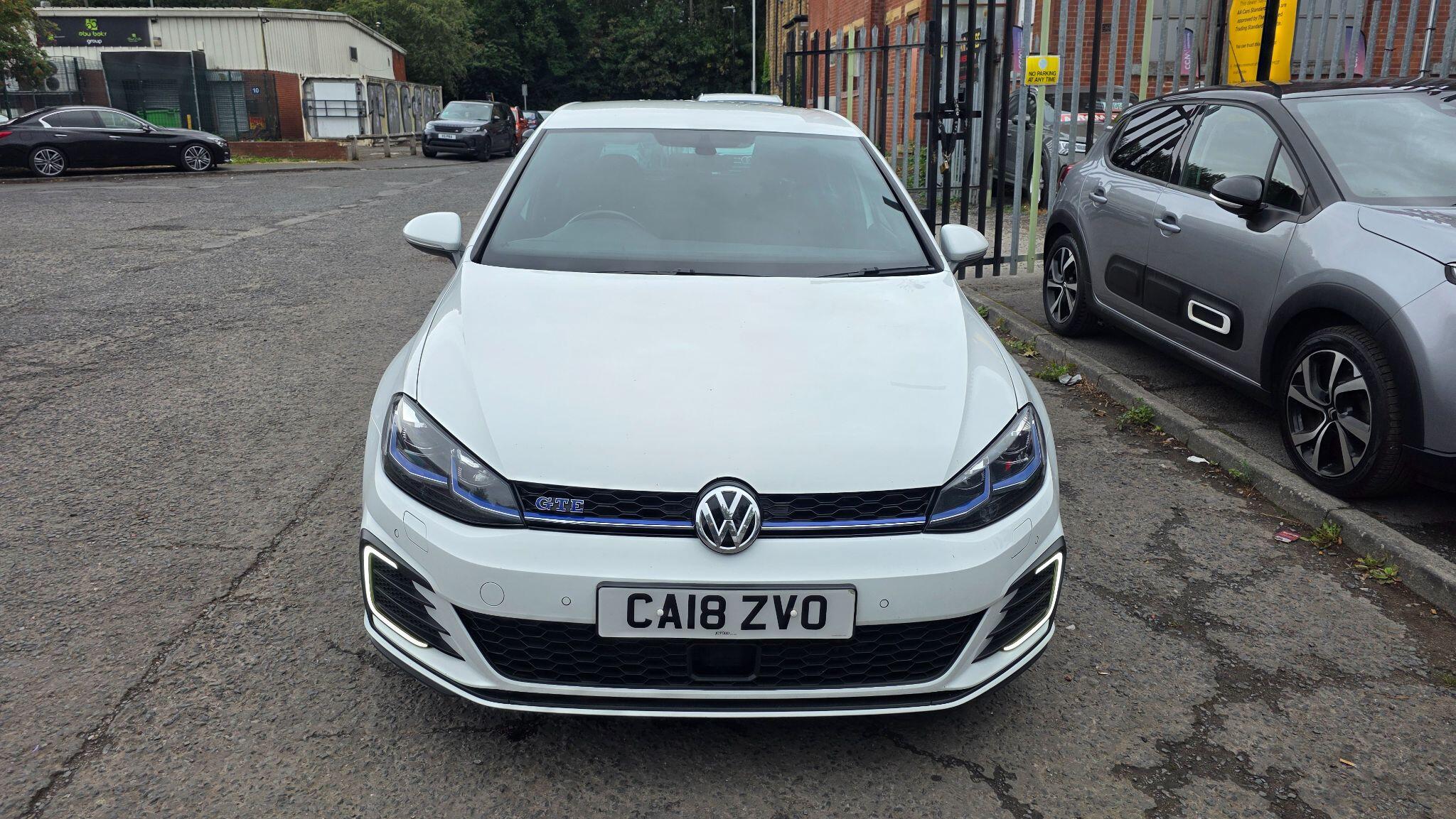 Volkswagen Golf - Image 2