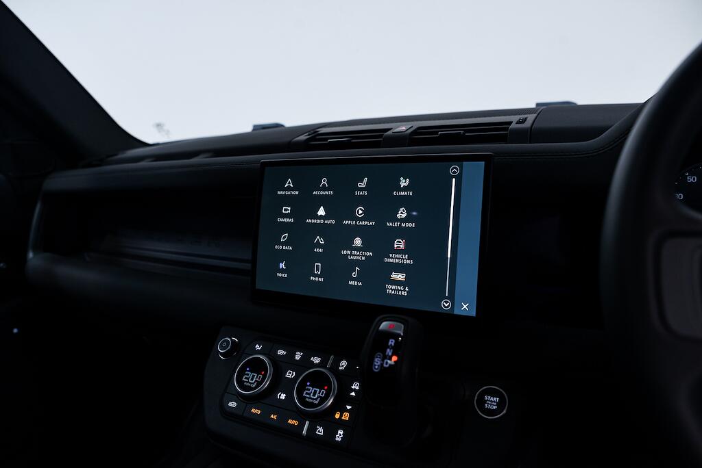 Land Rover Defender 110 - Image 20