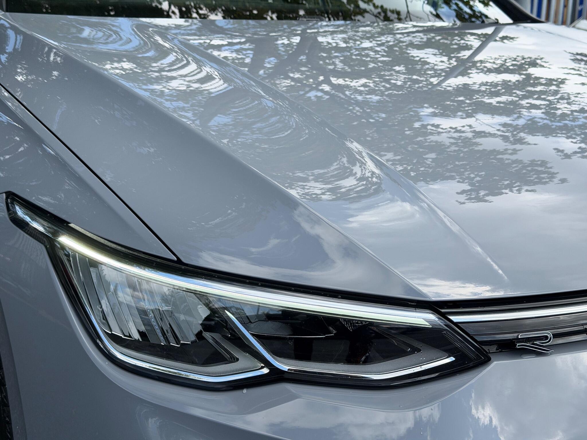 Volkswagen Golf - Image 10