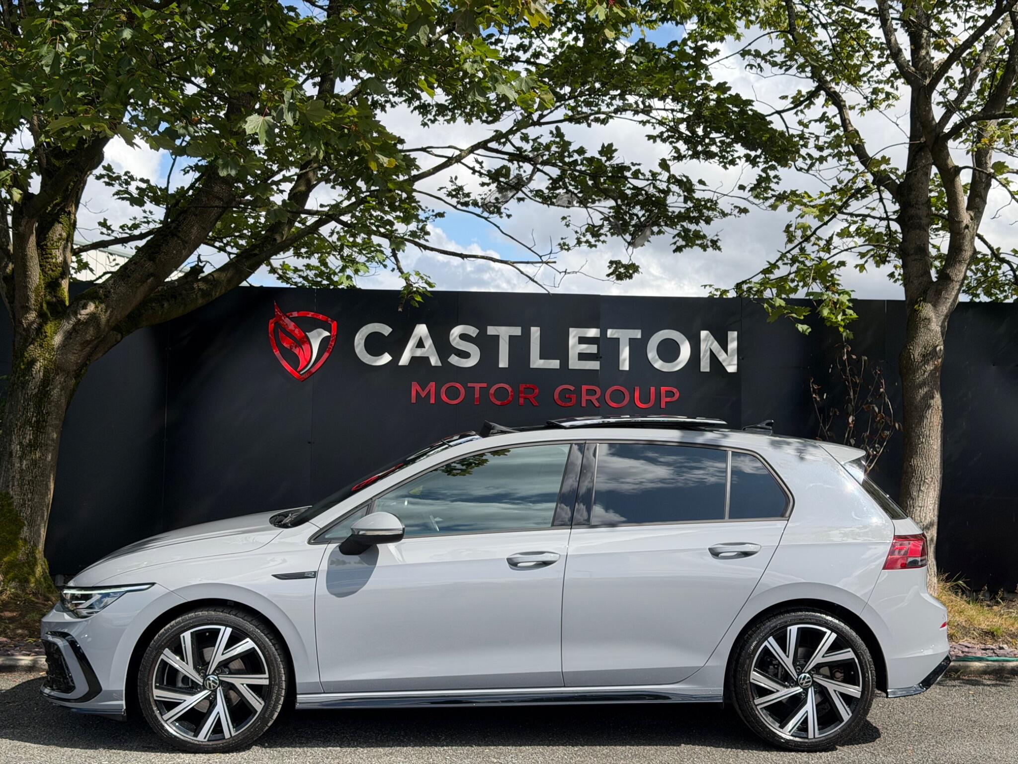 Volkswagen Golf - Image 16