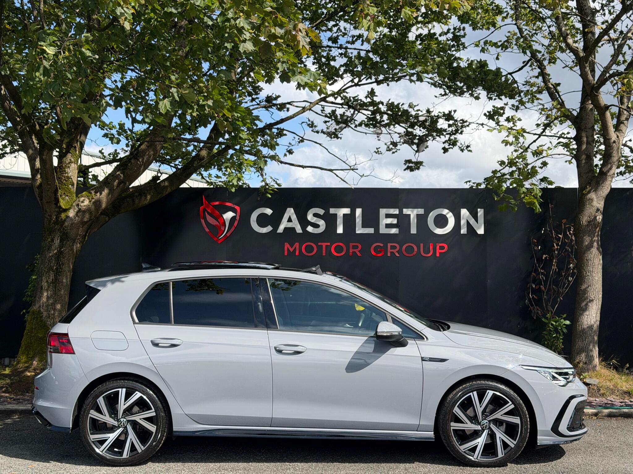 Volkswagen Golf - Image 23
