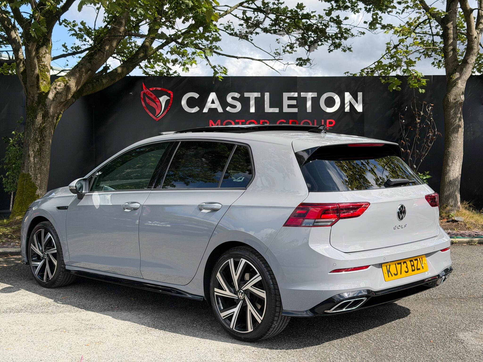 Volkswagen Golf - Image 34