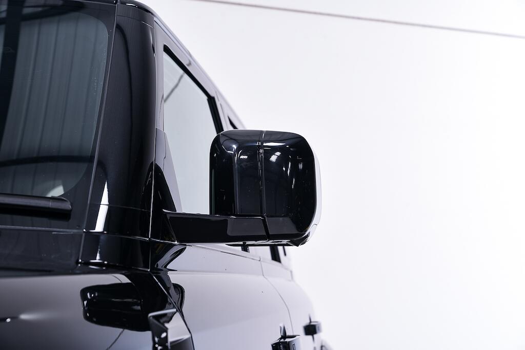 Land Rover Defender 110 - Image 11