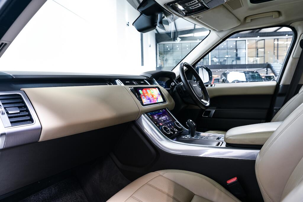 Land Rover RANGE ROVER SPORT - Image 12