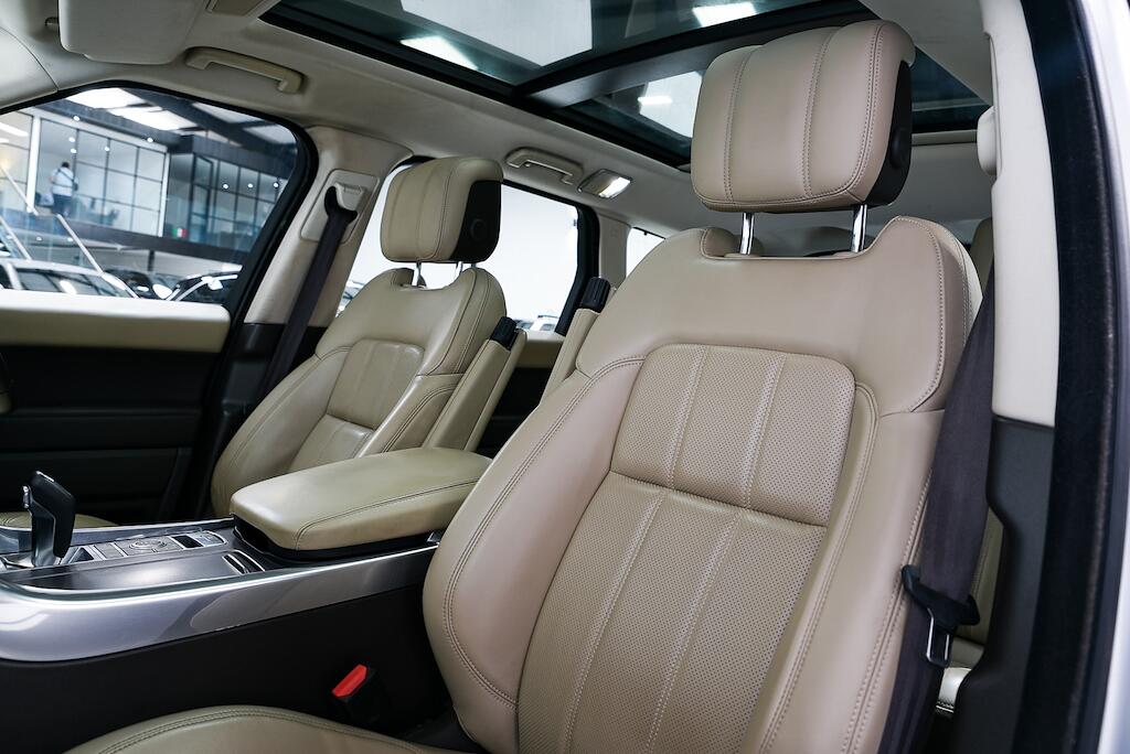 Land Rover RANGE ROVER SPORT - Image 13