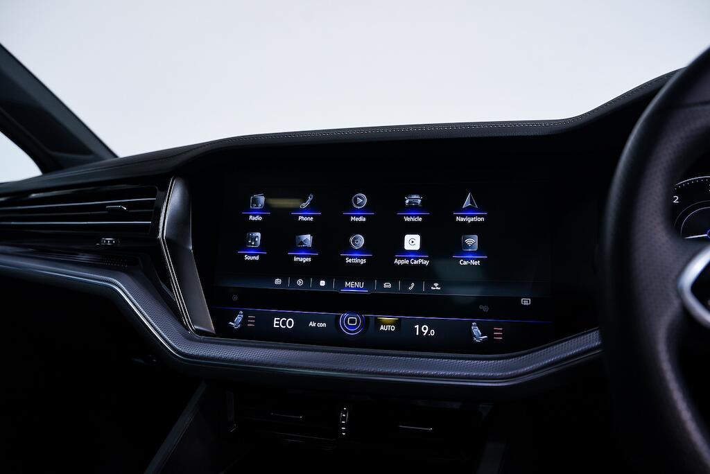 Volkswagen Touareg - Image 20