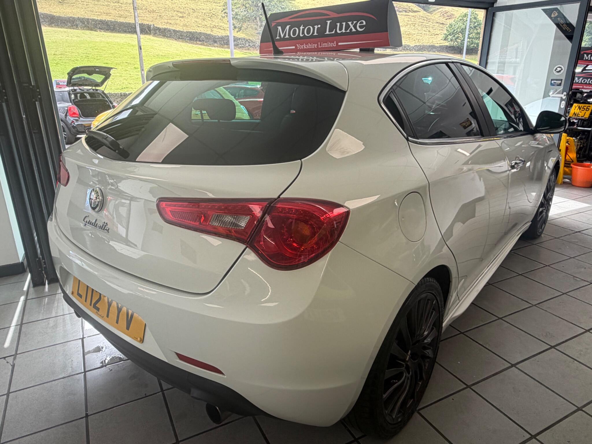Alfa Romeo Giulietta - Image 4