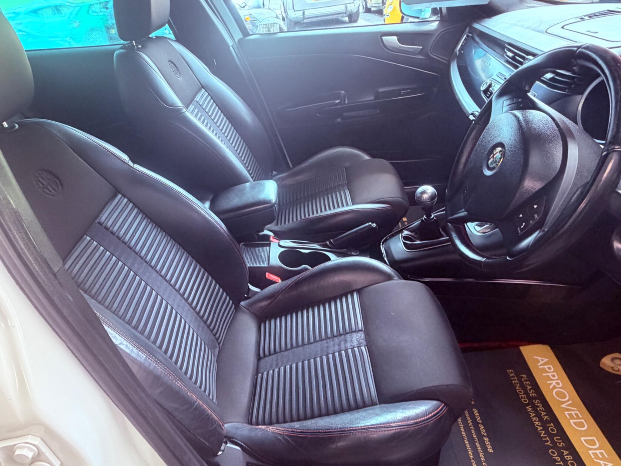 Alfa Romeo Giulietta - Image 12