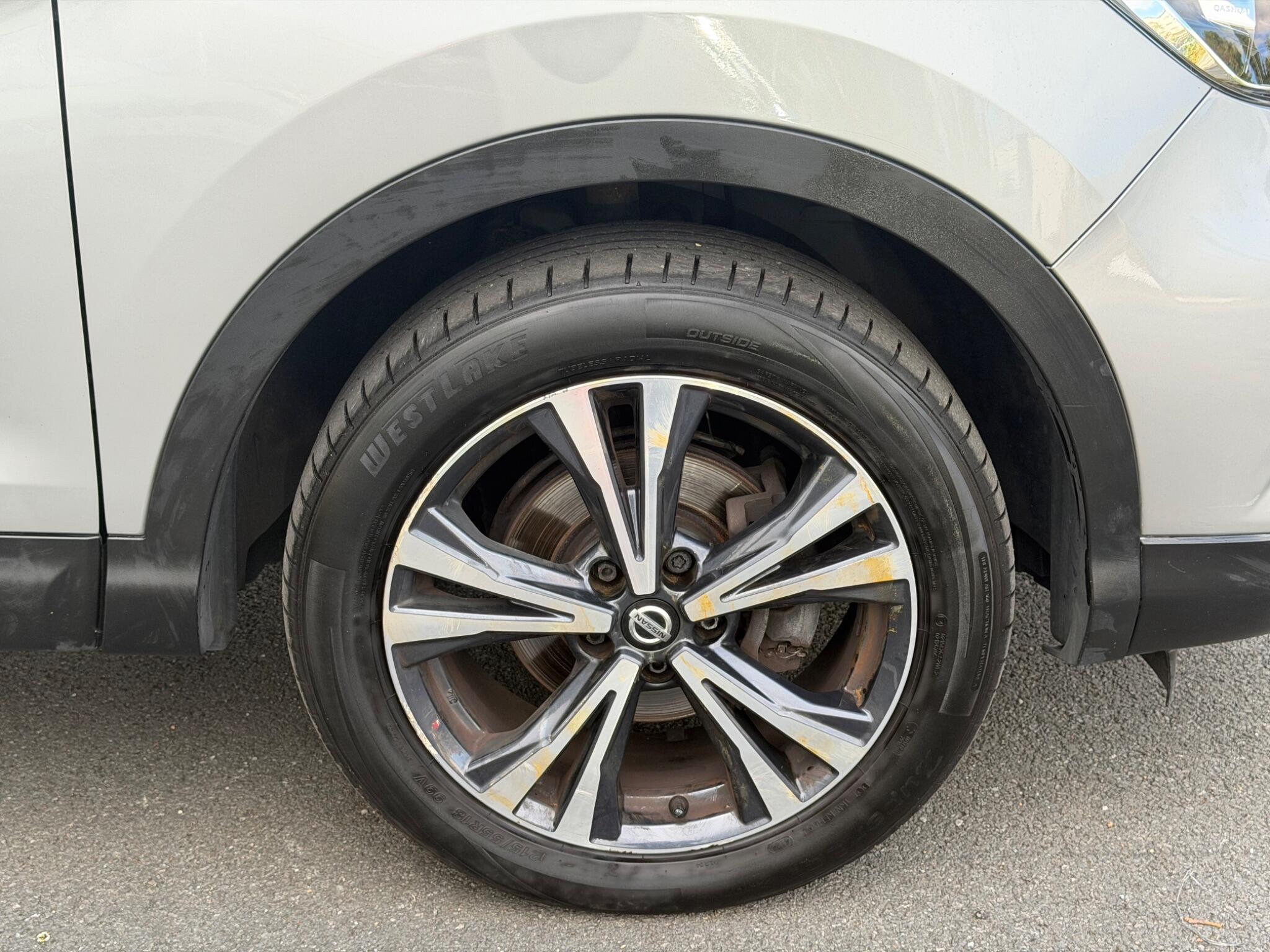 Nissan Qashqai - Image 9